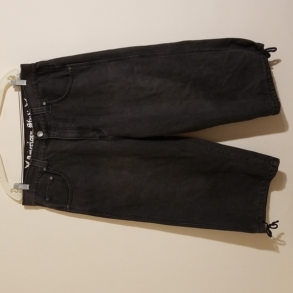 American studio men's black cropped capris - Picture 12 of 17